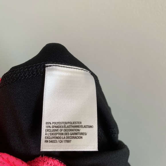 Old Navy Active Black & Neon Pink Fitted Capri Legging Size Large New With Tag - Picture 4 of 8